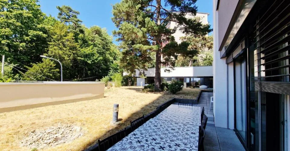 Bureaux avec terrasse privative au centre de Lausanne !