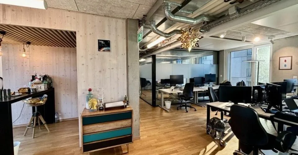 Bureau de 305m2 à louer à Morges !