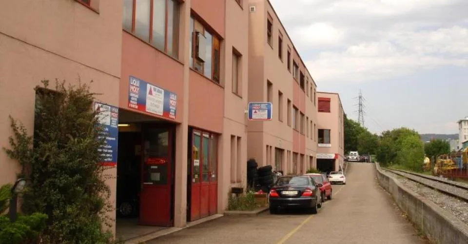 Bureaux,3,98
