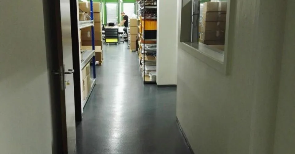 Atelier - bureau situé dans une Z.I. à Préverenges