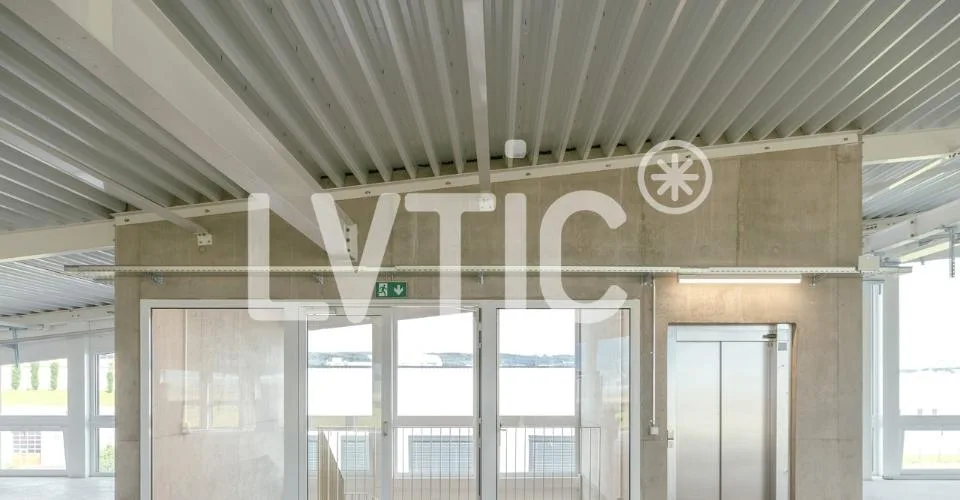 Bureaux de 800 m2 divisibles dès 300 m2 à louer à Chavornay