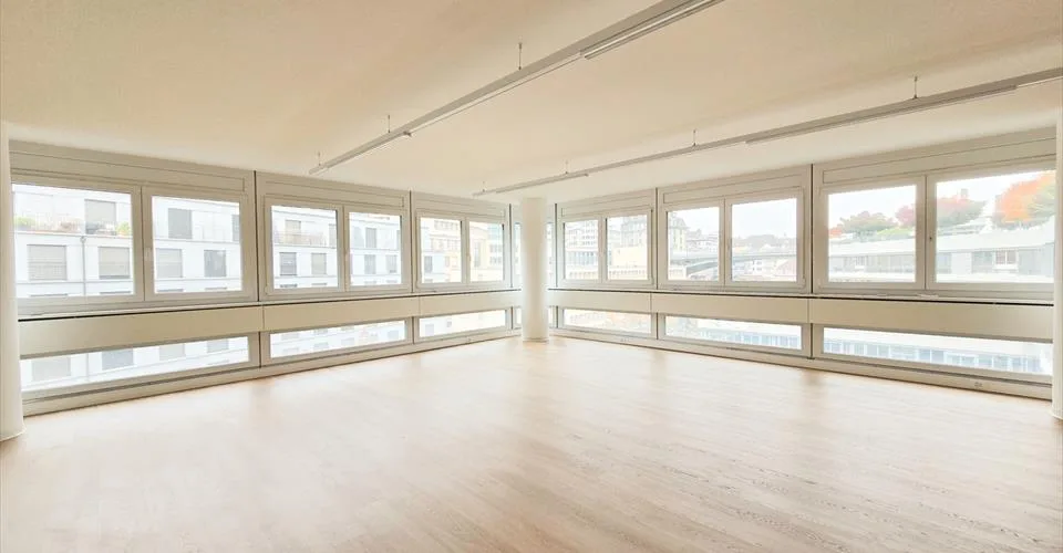 Bureau rénové de 230m2 - Centre-ville de Lausanne