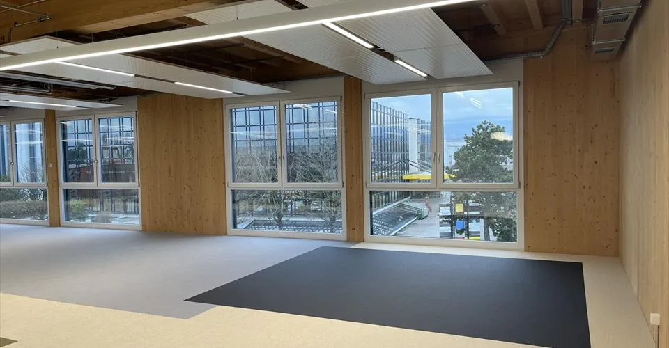 Bureau équipé « plug and play neuf » 310m2 dans SPARK à Gland