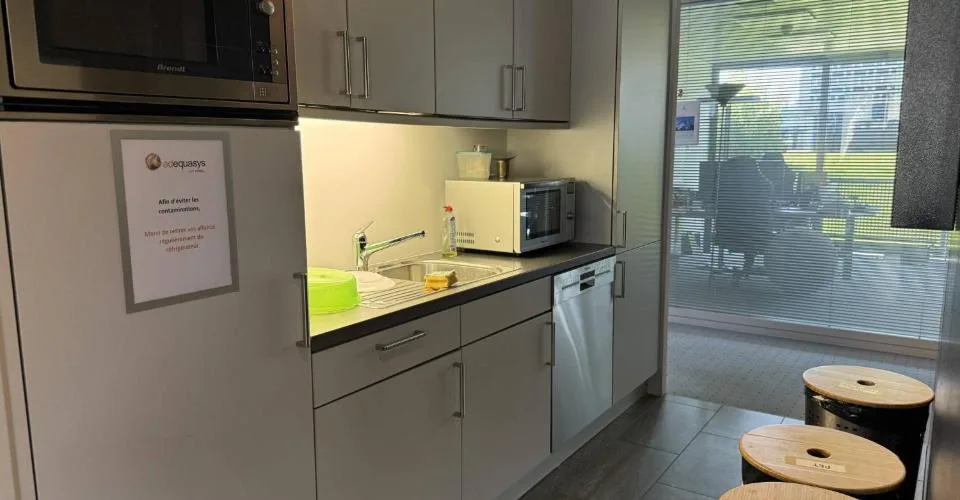 Bureau de 300m2 divisibles situés en Terre Sainte