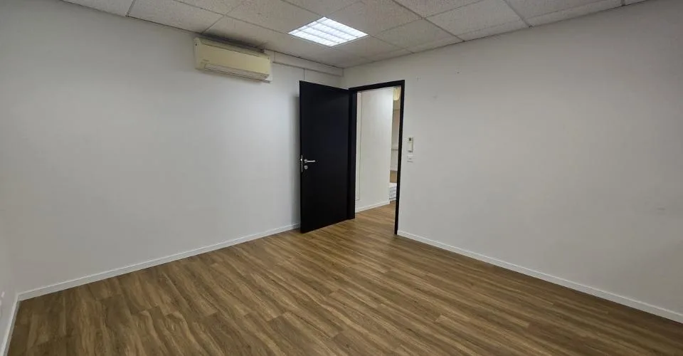 Bureau de 119m²- Idéalement placé à Gland