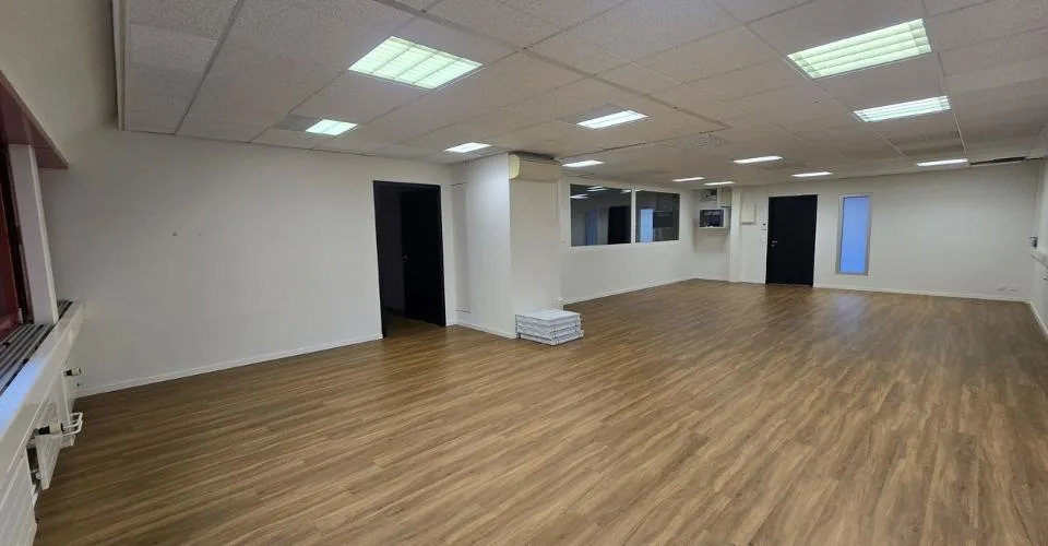 Bureau de 119m²- Idéalement placé à Gland