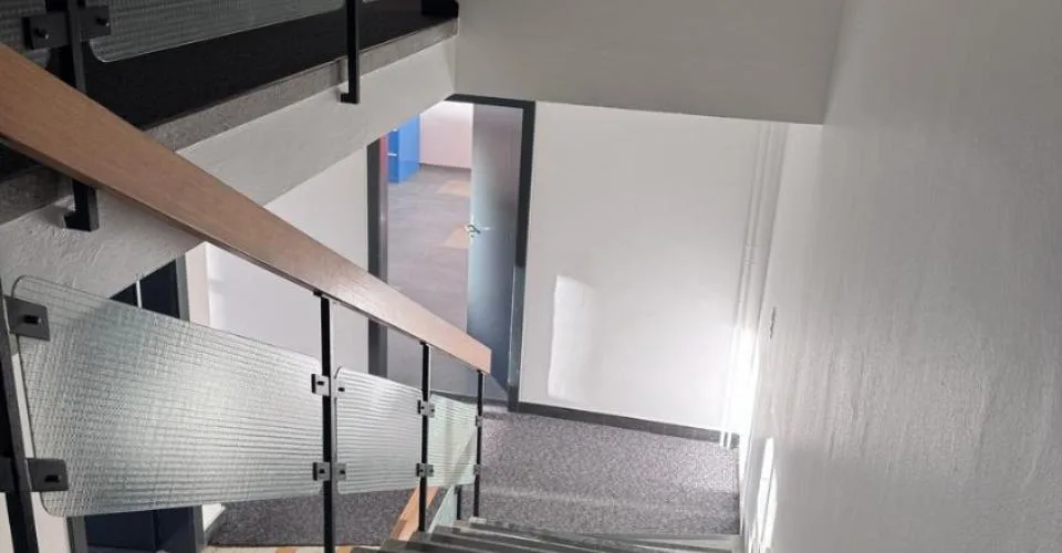 Granges-Marnand, à louer, bureaux et dépôts de 408 m2
