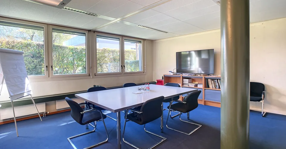 Bureau moderne sis à Nyon