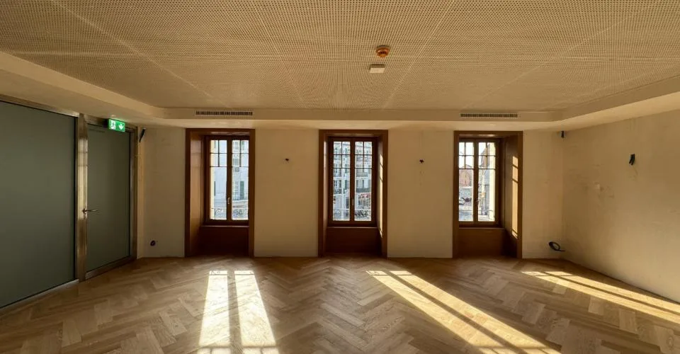 Bureau haut de gamme 170 m² + terrasse 118 m²