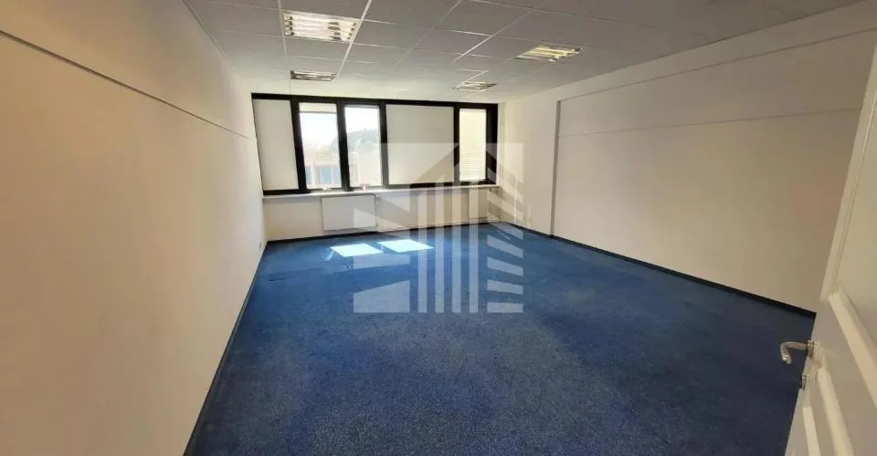 Bureaux lumineux et climatisé à Renens de 132 m²