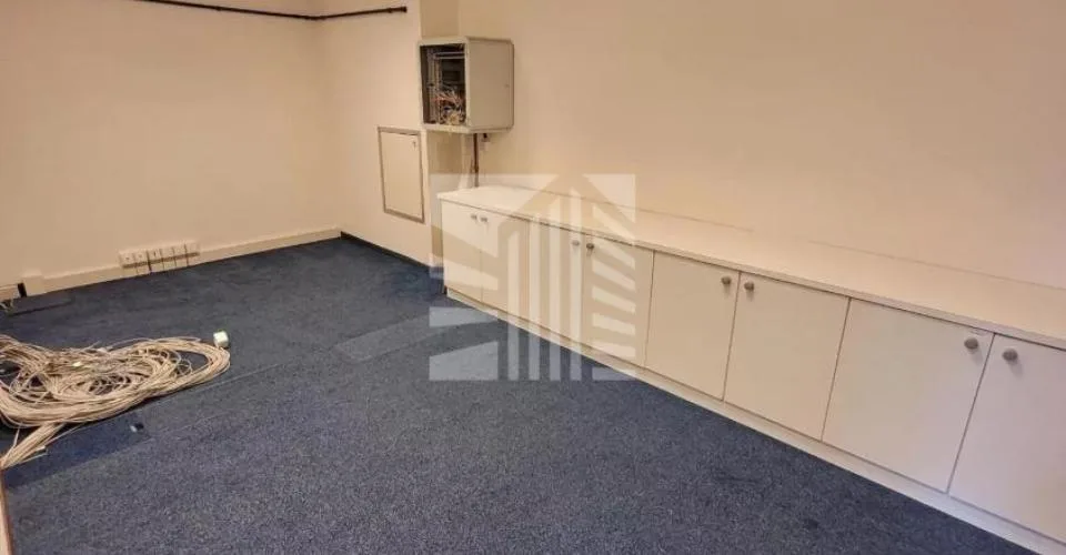Bureaux lumineux et climatisé à Renens de 132 m²