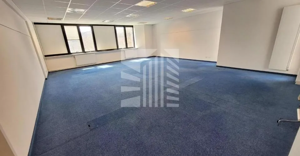 Bureaux lumineux et climatisé à Renens de 132 m²