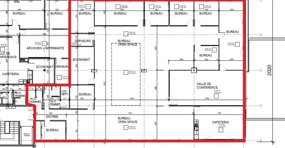 Surface de 555m2 - showroom - bureaux ou locaux