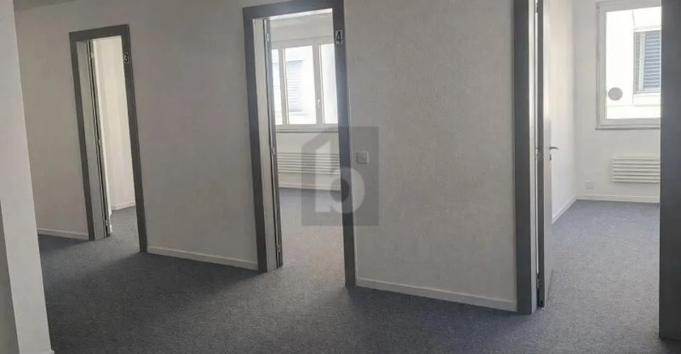 LUMINEUX, PRATIQUE ET CENTRAL