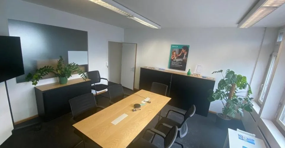 Bureau au centre-ville près de la gare