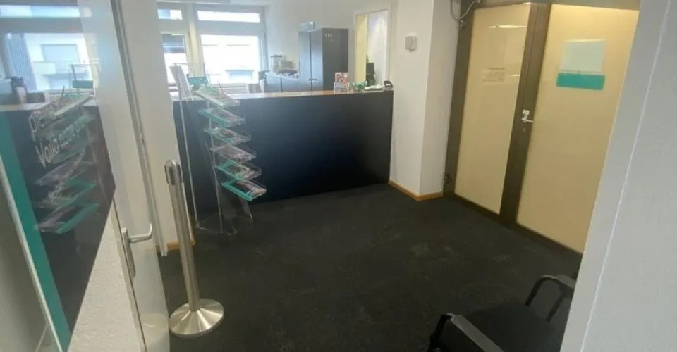 Bureau au centre-ville près de la gare