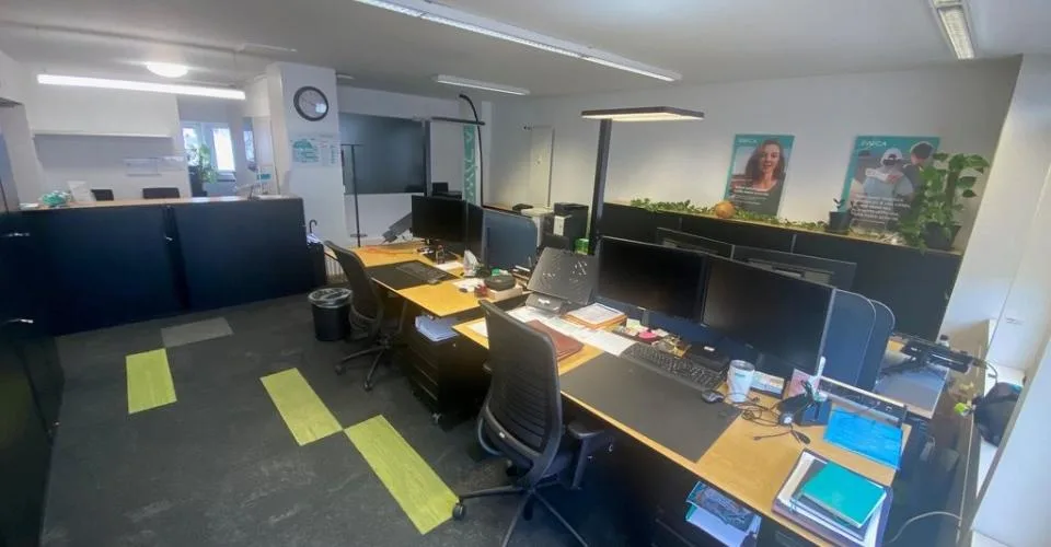 Bureau au centre-ville près de la gare