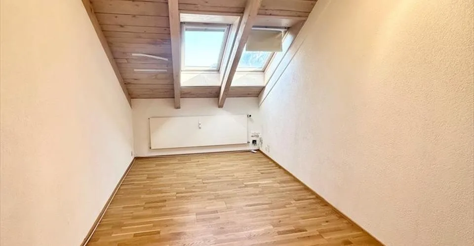 Superbes bureaux à 1 minute de la gare !