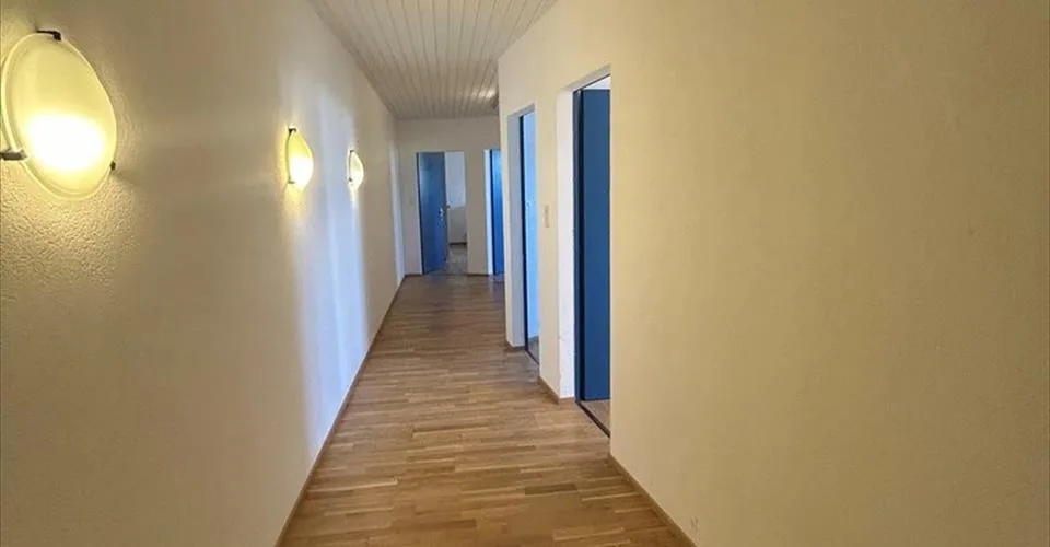 Superbes bureaux à 1 minute de la gare !