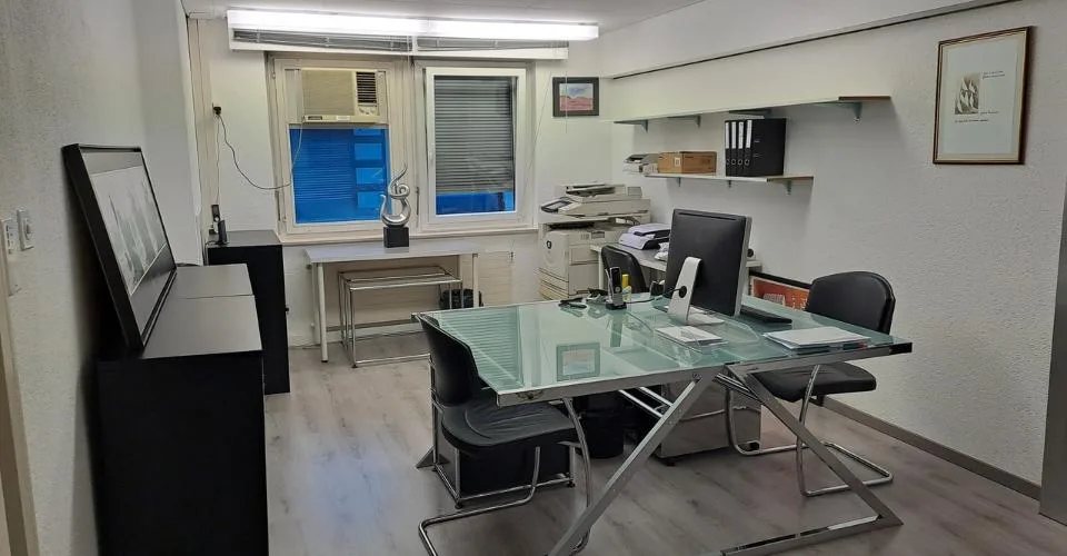 Bureau Open Space Meublé En Sous-Location Centre-Ville De Martigny
