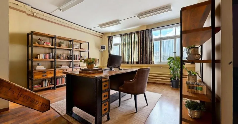 À louer ? Surface de bureaux modulable de plus de 315 m² à Sierre