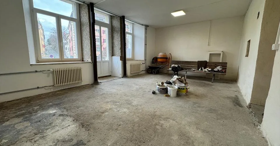 Local/Atelier - espace à louer de 70m2