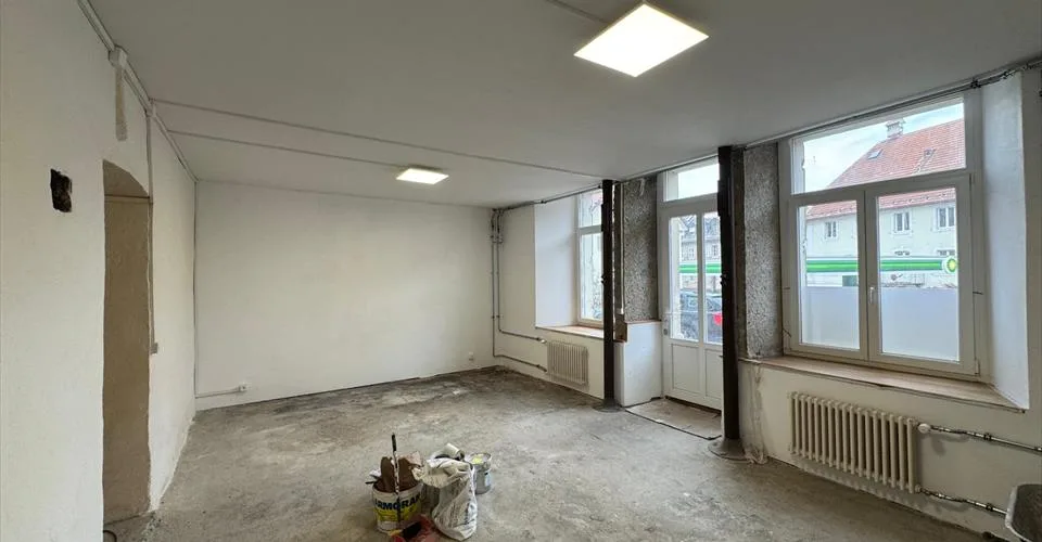 Local/Atelier - espace à louer de 70m2