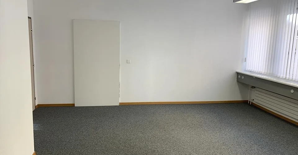 A louer bureau de 27m2 vers la place du Marché à la Chaux-de-Fonds