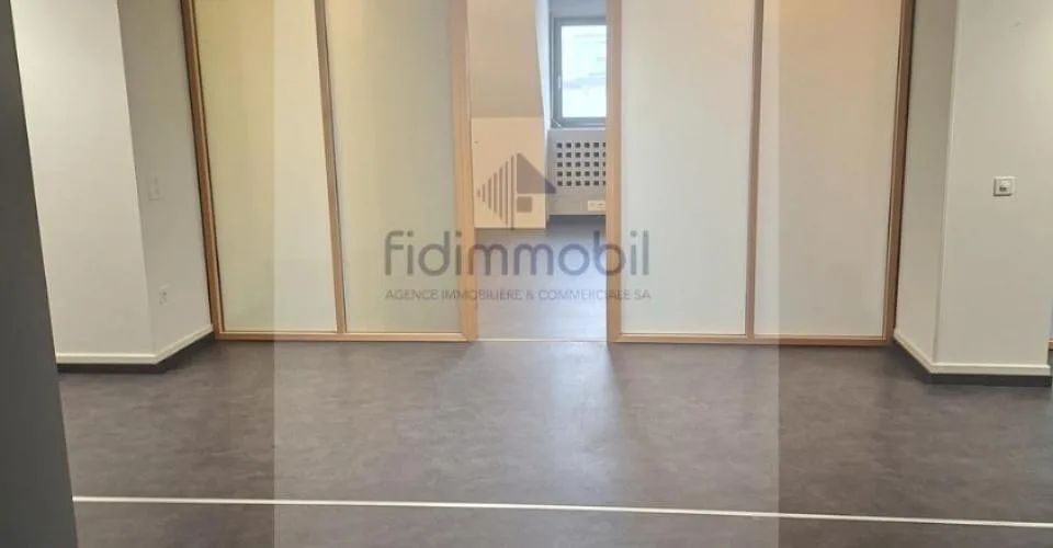 Local commercial pour bureaux, centre ville