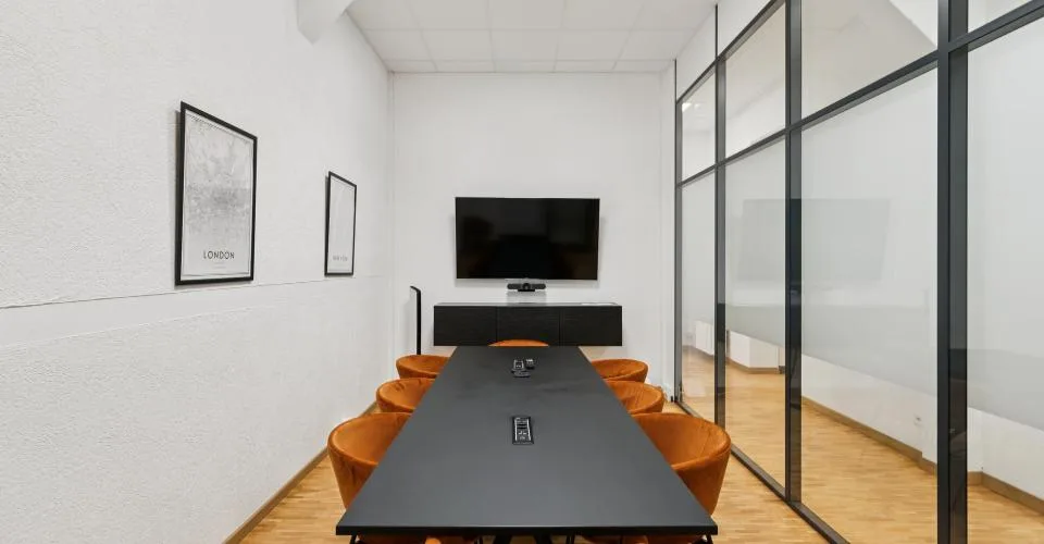 Très belle arcade de 35 m² aux Paquis