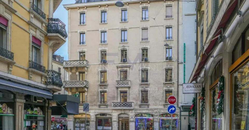 Rue des Alpes ? Bureaux d'env. 244 m² au 2ème étage