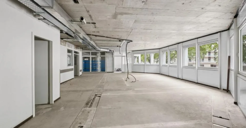 Surfaces administratives aux Charmilles