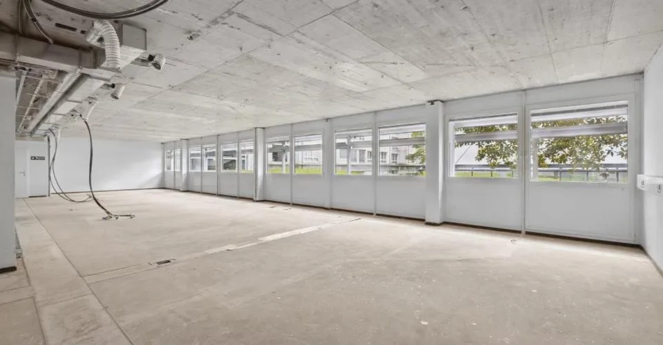 Surfaces administratives aux Charmilles
