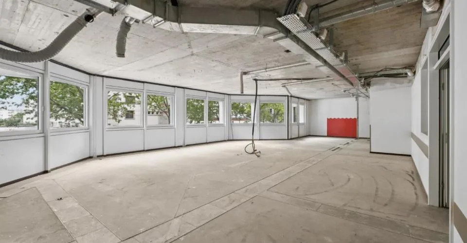 Surfaces administratives aux Charmilles