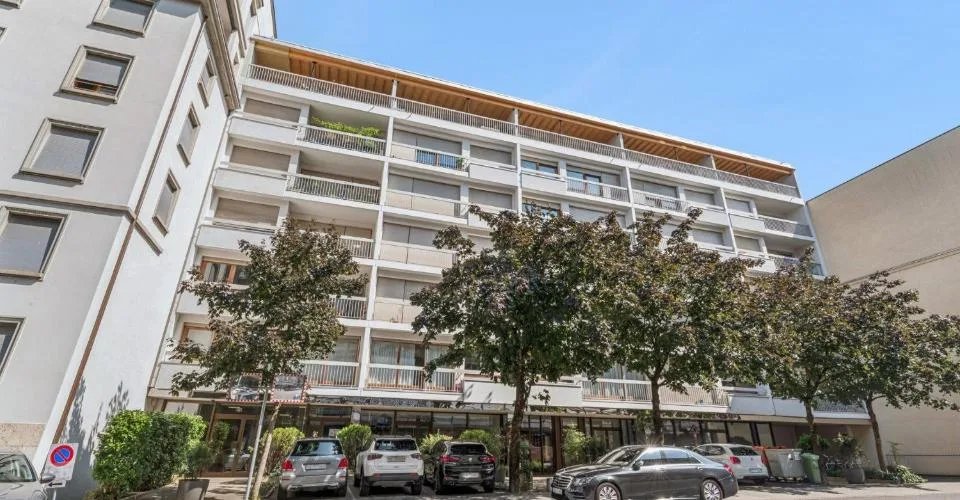 Belle arcade de 190 m2