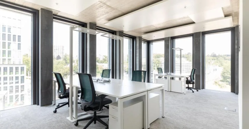 Bureau privé pour 10 à Regus Pont Rouge