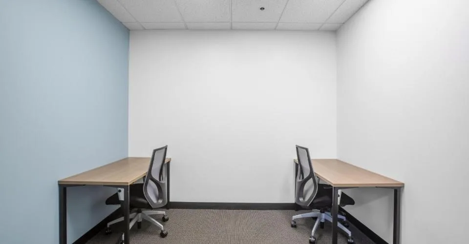 Bureau privé pour 3 à Regus Versoix Station Lakeside