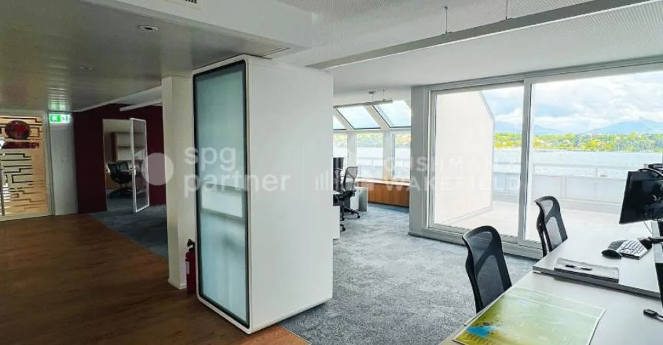 Bureaux lumineux de 190 m² avec terrasse et vue sur le lac, Lausanne 82