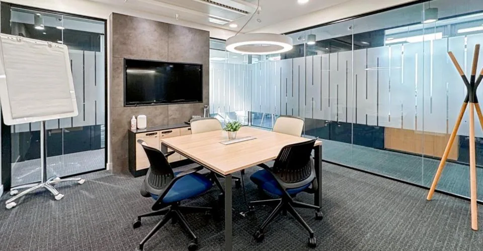 Bureau privé pour 10 à Regus Meyrin