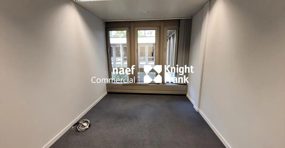 Malagnou - Bureau de 485 m² au rez-supérieur