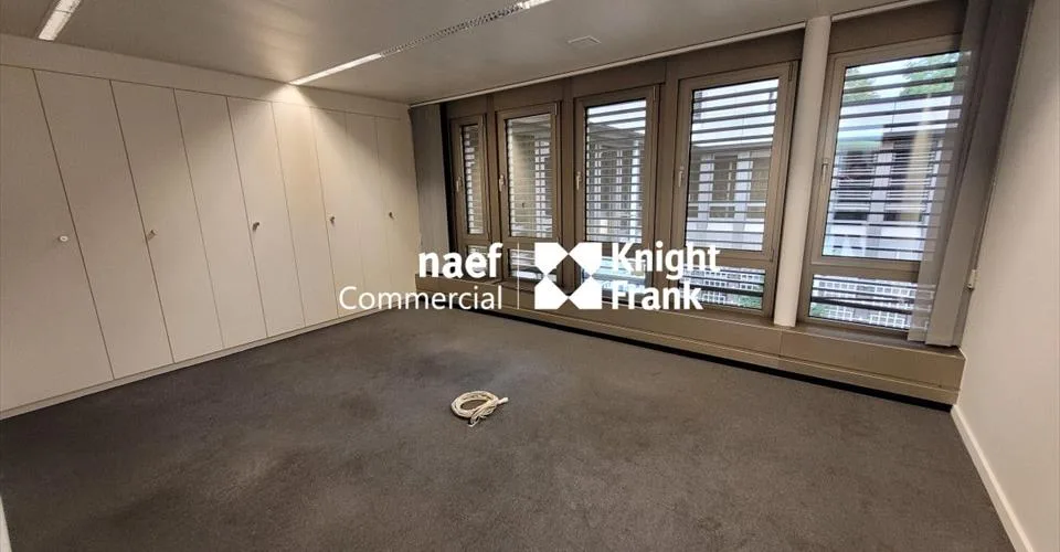 Malagnou - Bureau de 485 m² au rez-supérieur