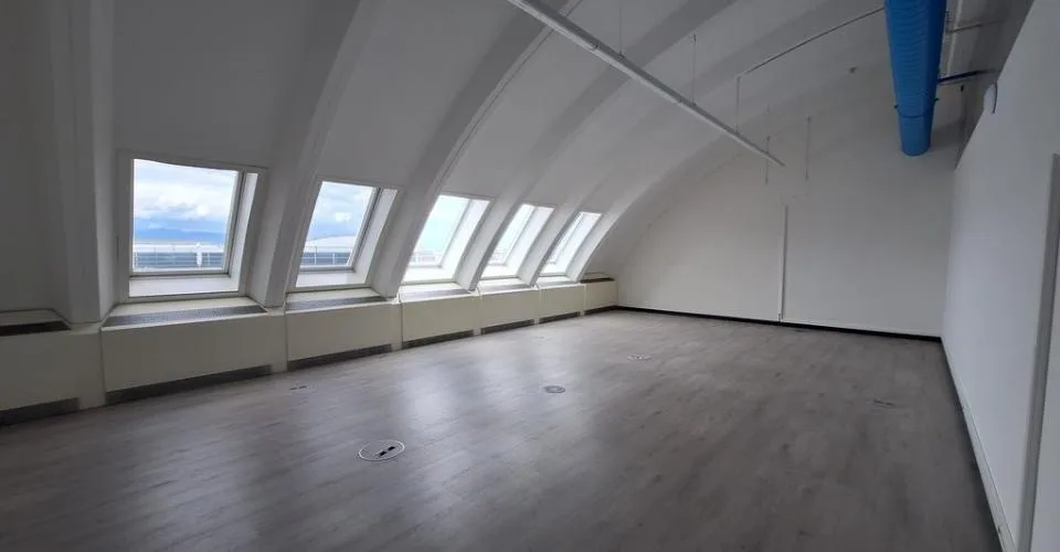 Bureau de 165m2 - Av. des Morgines 12, Petit-Lancy
