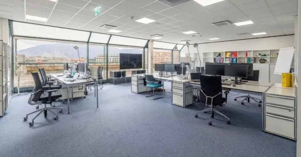 Quai du Seujet - CHF 450.--m2-an - Bureaux de 1'615m2