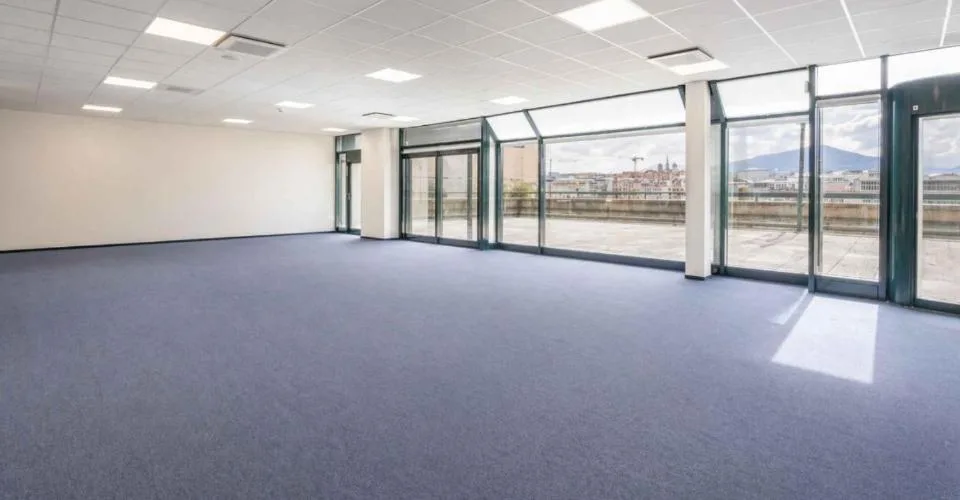 Quai du Seujet - CHF 450.--m2-an - Bureaux de 1'615m2