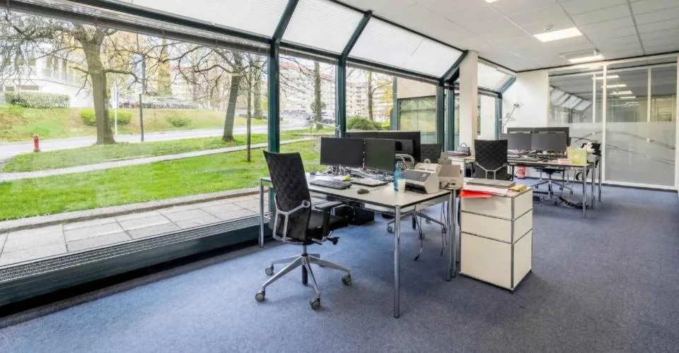 Quai du Seujet - CHF 450.--m2-an - Bureaux de 1'615m2