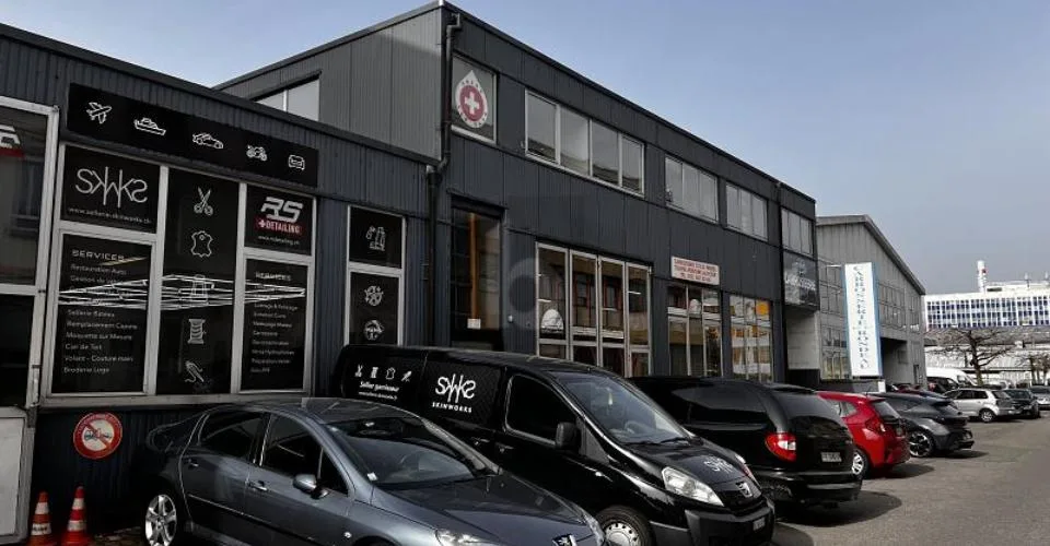 ESPACE DE TRAVAIL MODERNE ET INSPIRANT