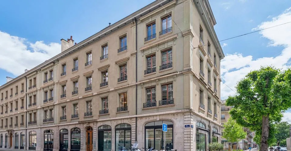 Surfaces de haut standing au cœur du quartier des banques