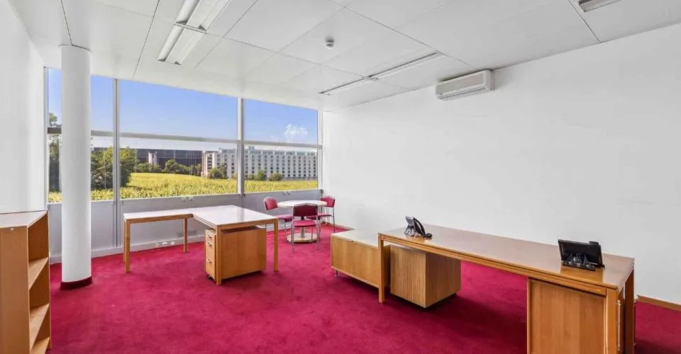 Grand-Saconnex - CHF 320.--m2-an - Loyer progressif attractif - Bureaux d'environ 200m2