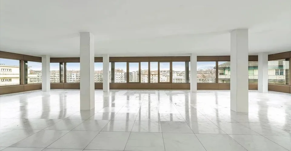 Surface administrative de 245 m² au coeur d'un quartier dynamique