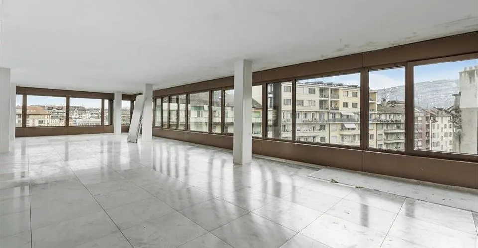 Surface administrative de 245 m² au coeur d'un quartier dynamique